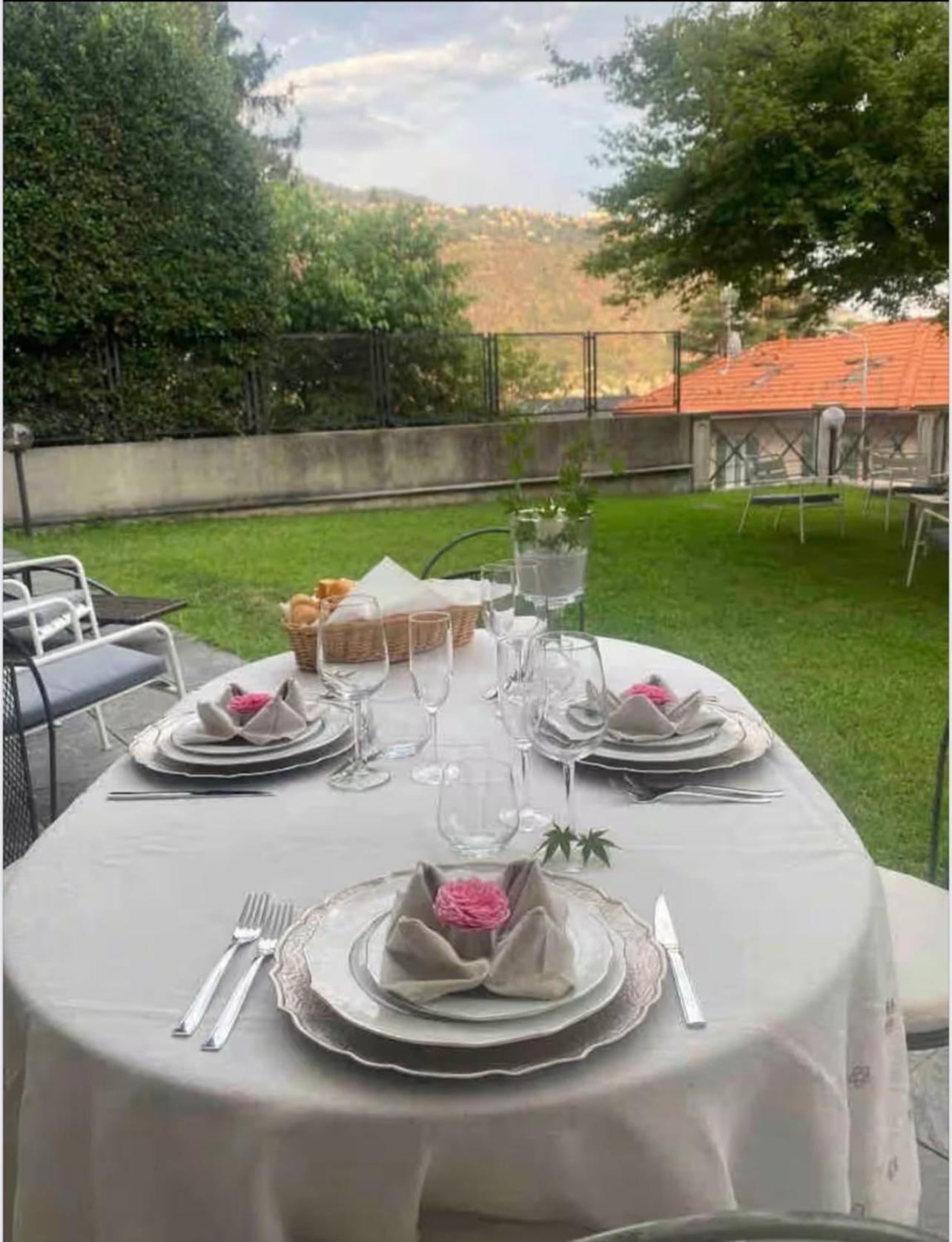 Charming & Luxury Villa Como Lake Bagian luar foto